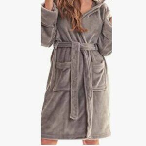 Étoile New York Women's Luxury Grey Robe